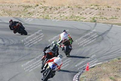 media/Apr-20-2025-AHRMA (Sun) [[393a79c373]]/Race/Group 11 early race/Turn 4b/